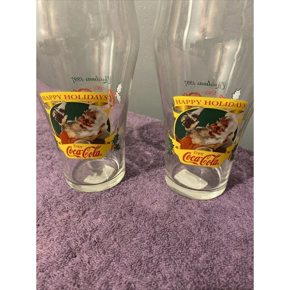 Vintage 2 Glasses Enjoy Coca Cola Christmas 1997 Santa Claus Happy Holidays‎ 2